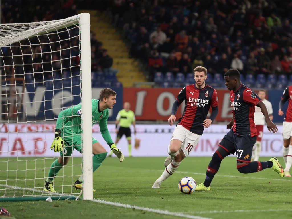 【意甲】莱昂替补绝杀,米兰客场2-1逆转热那亚 【意甲】莱昂替补绝杀,米兰客场2-1逆转热那亚